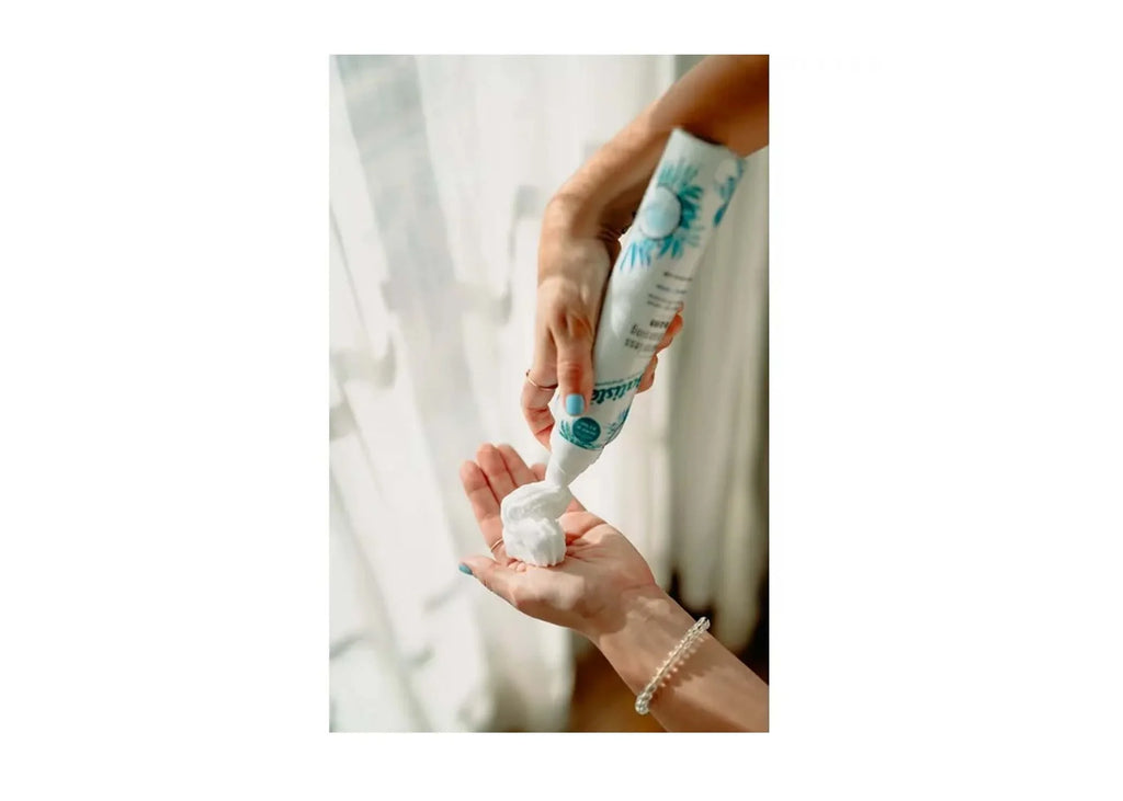 Batiste Waterless Cleansing Foam Cleanse + Shine with Coconut Milk, 3.6 OZ (Pack Of 6)