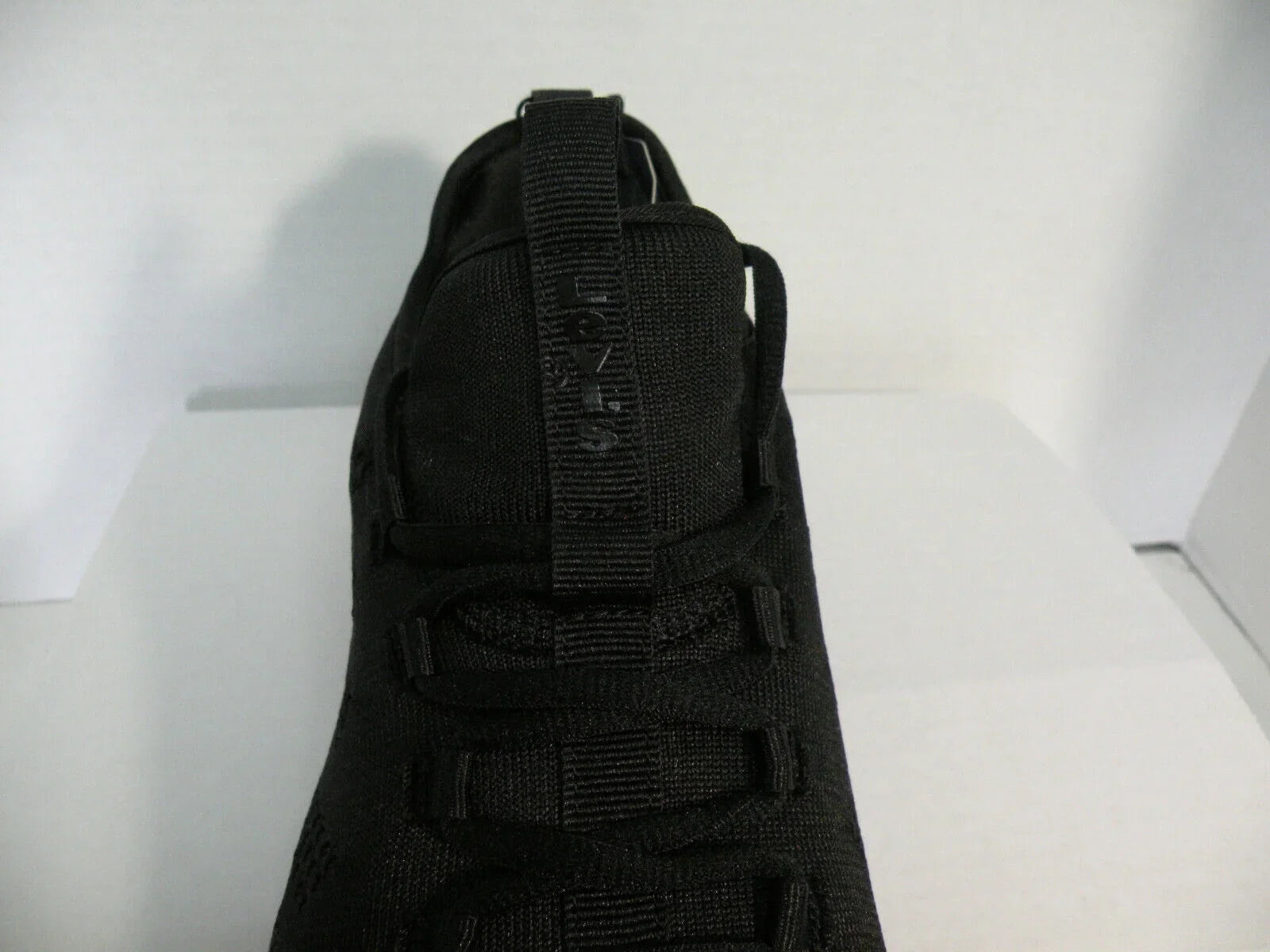 LEVIS COMFORT LOW ATHLETIC TRAINERS SPORTS SNEAKERS MEN SHOES BLACK SIZE 12 NEW