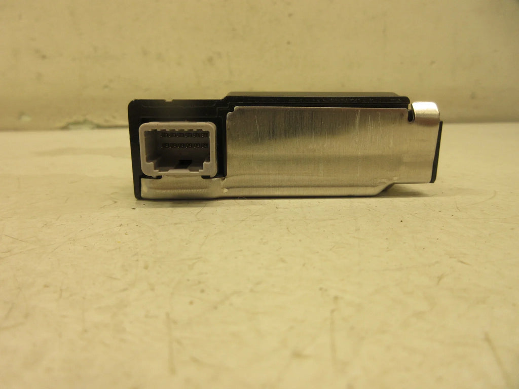 Pre-Owned 17-19 Toyota Highlander Windshield Mounted Front View Lane Departure Camera OEM (Good)